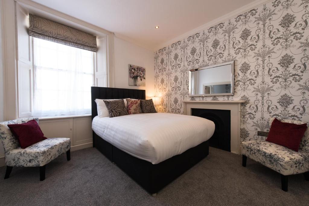 Royal Princes Suites room 6